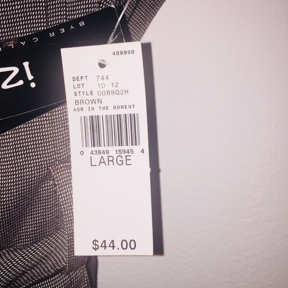 Top large but it’s more like a small/ medium - Picture 4 of 8